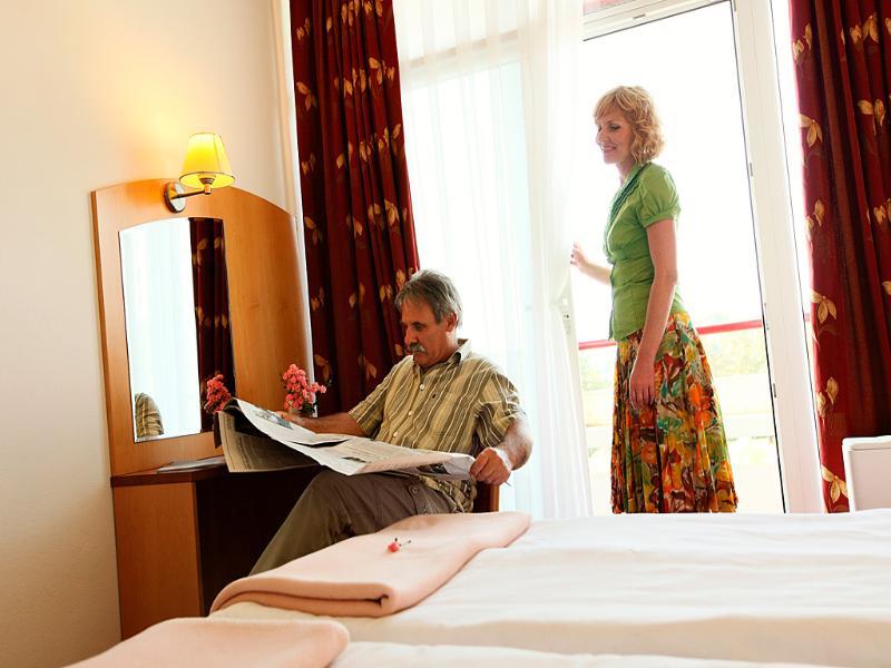 Lipa Hotel レンダヴァ エクステリア 写真